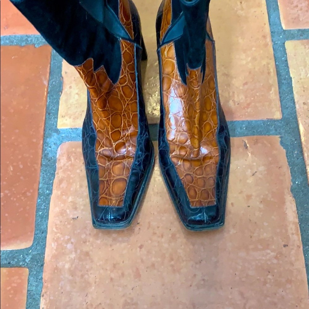 Leather/suede boots